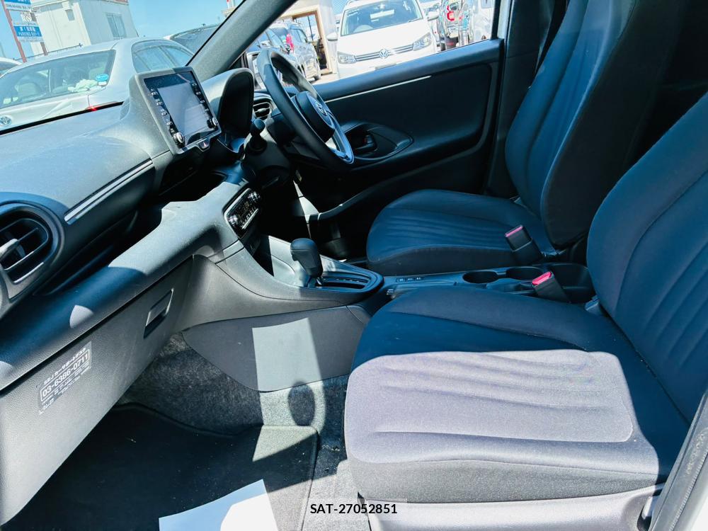 Toyota YARIS 2023/07 8173289-10