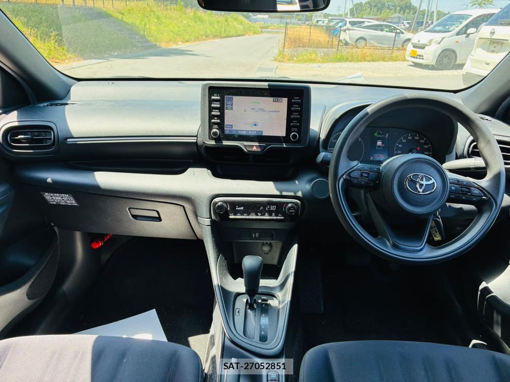 Toyota YARIS 2023/07 8173289-12