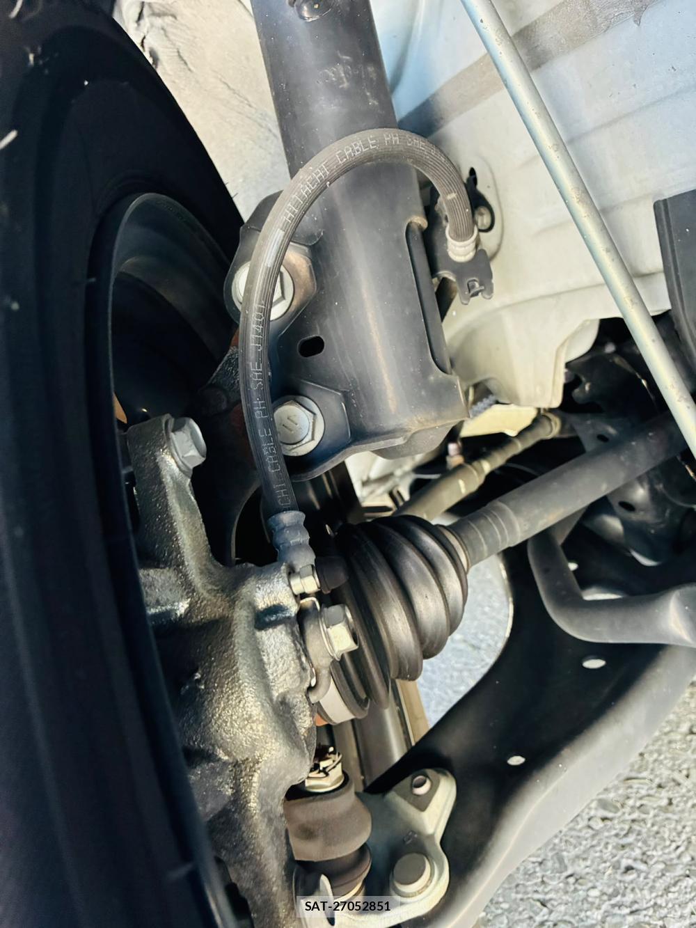 Toyota YARIS 2023/07 8173289-33