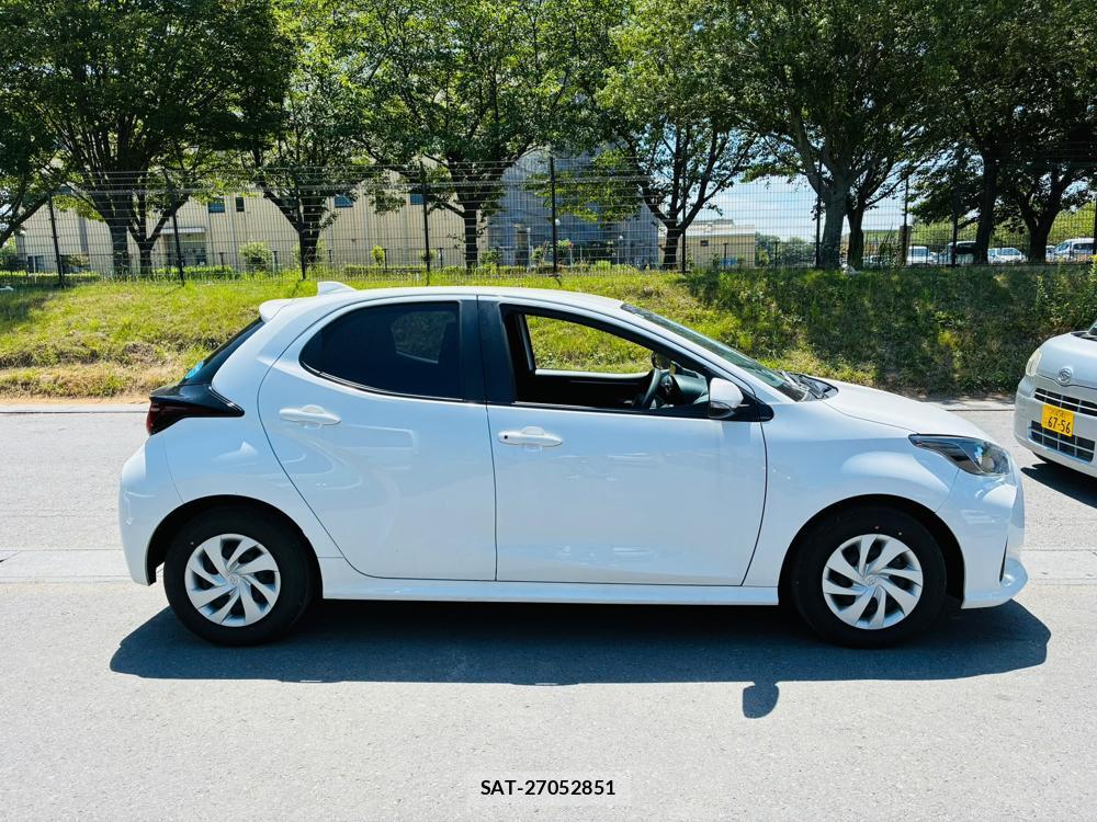 Toyota YARIS 2023/07 8173289-5