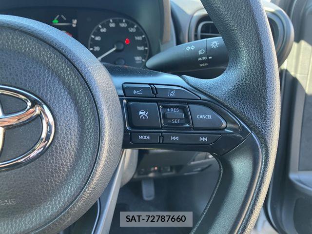 Toyota YARIS 2024-01 8318341-10