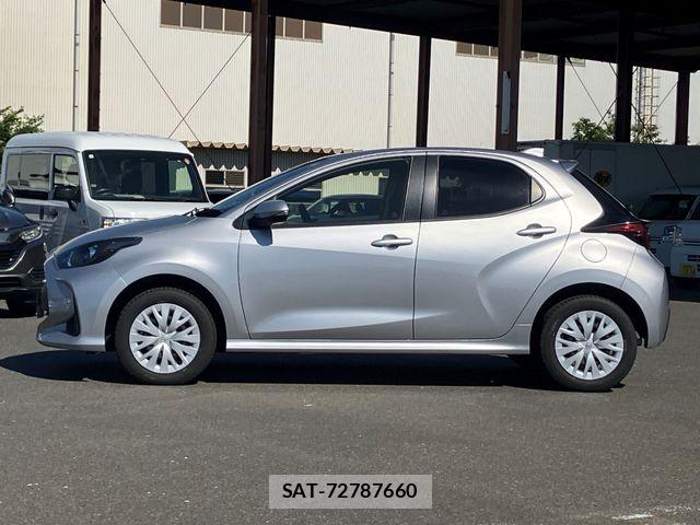 Toyota YARIS 2024-01 8318341-3