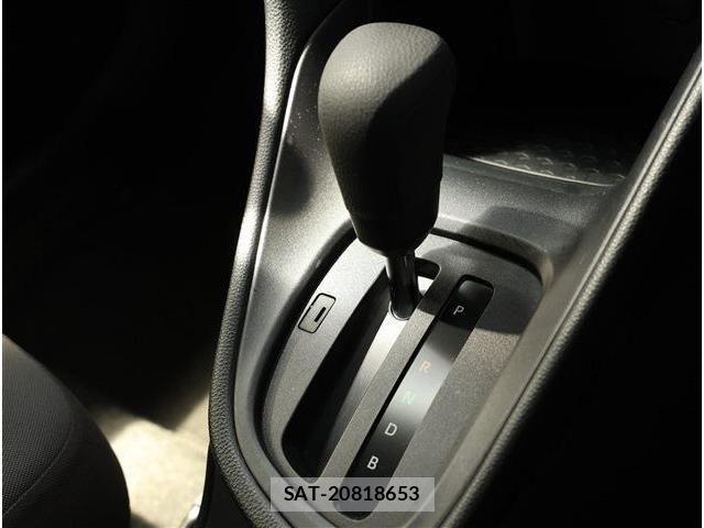 Toyota YARIS 2023-07 8338683-9