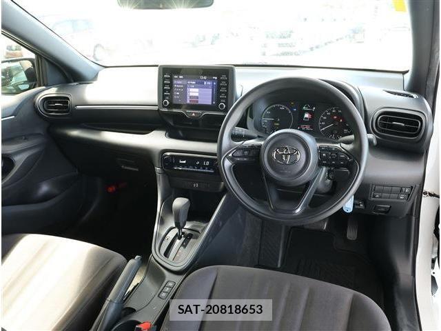 Toyota YARIS 2023-07 8338683-1