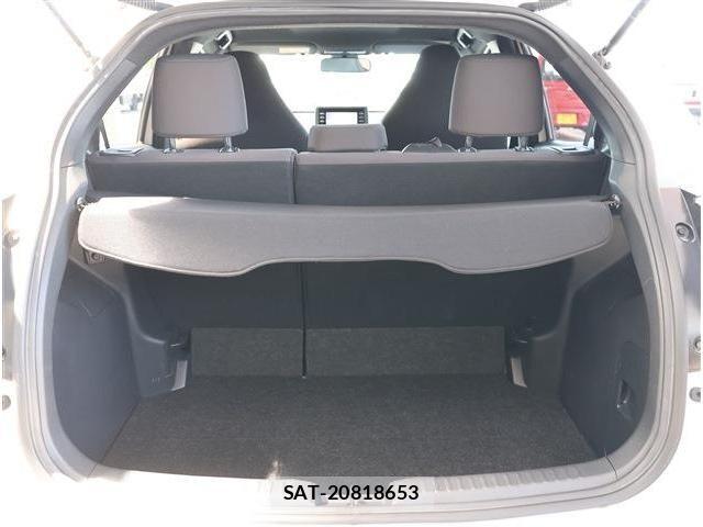 Toyota YARIS 2023-07 8338683-21