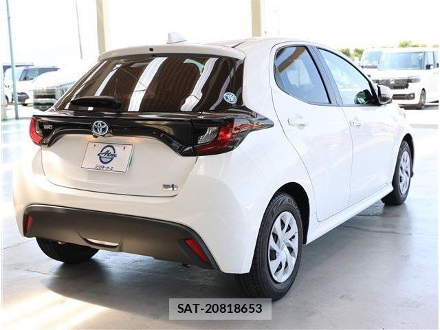 Toyota YARIS 2023-07 8338683-6