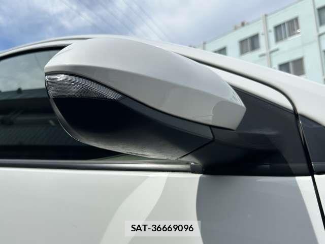 Toyota YARIS 2023-06 8338682-9