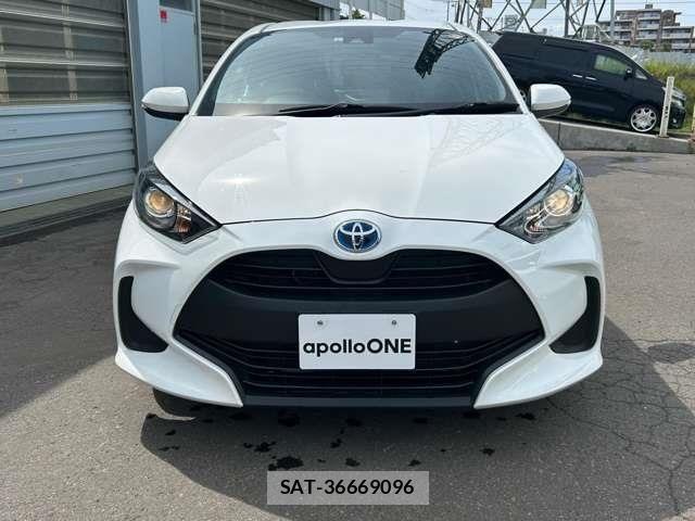 Toyota YARIS 2023-06 8338682-1