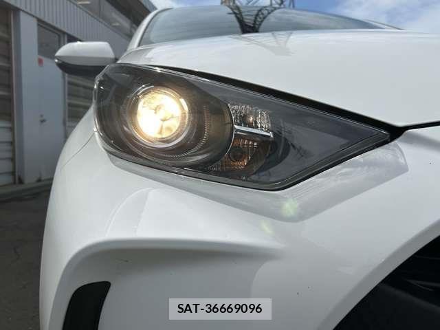 Toyota YARIS 2023-06 8338682-8