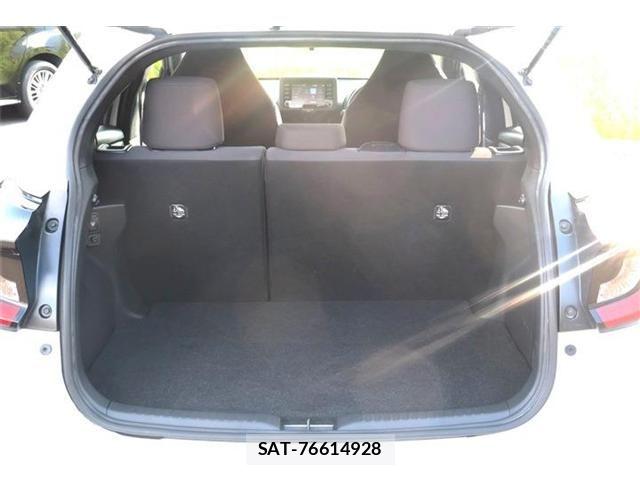 Toyota YARIS 2023-06 8338680-10