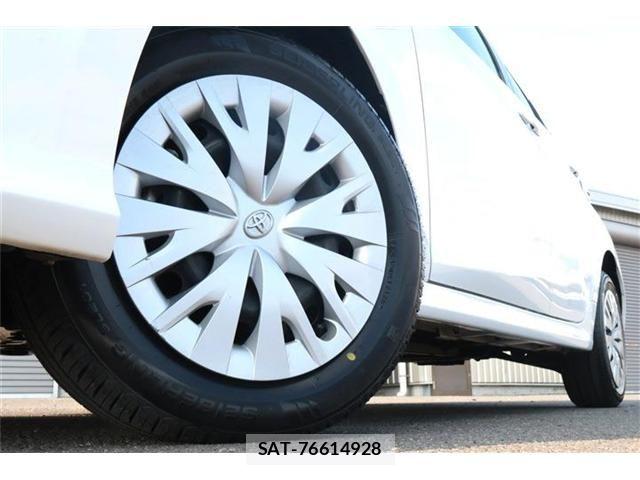 Toyota YARIS 2023-06 8338680-12