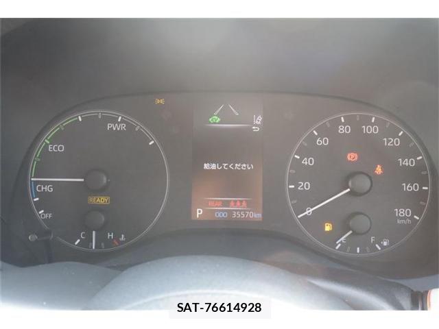 Toyota YARIS 2023-06 8338680-19