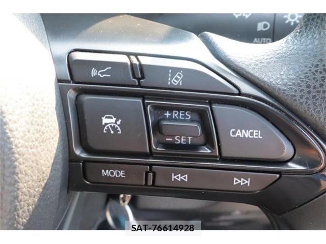 Toyota YARIS 2023-06 8338680-4