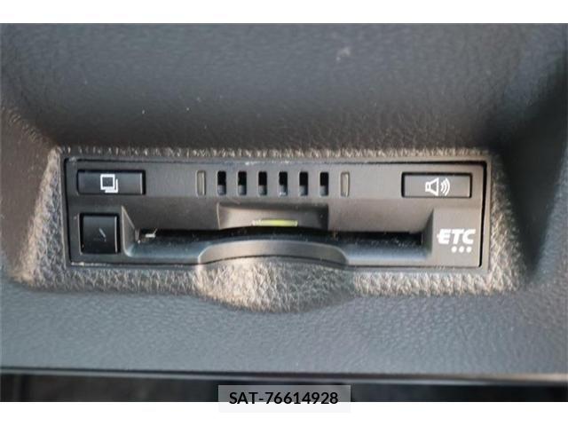 Toyota YARIS 2023-06 8338680-5