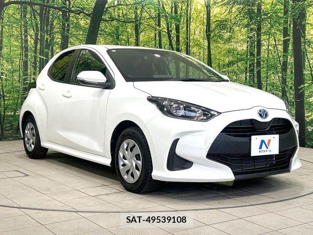 Toyota YARIS 2023-07 8338679-15