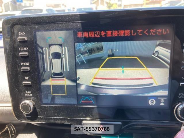 Toyota YARIS 2020-05 8338686-15