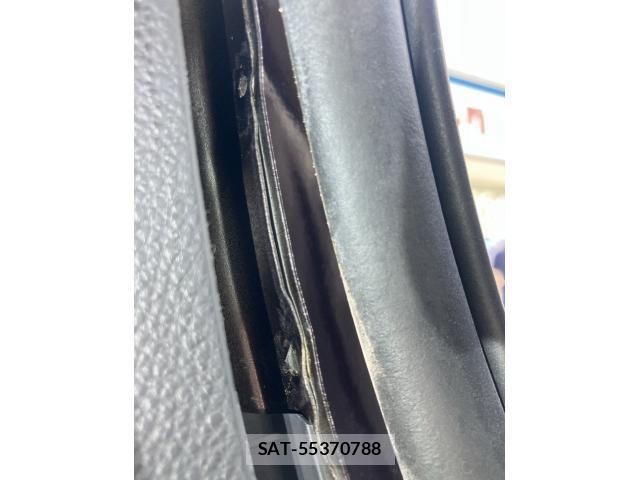 Toyota YARIS 2020-05 8338686-24
