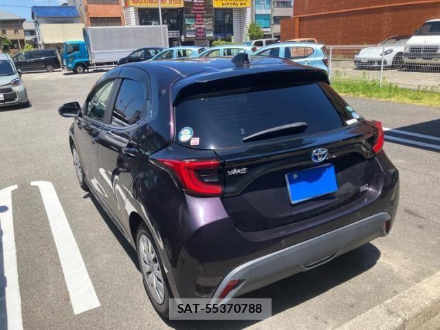 Toyota YARIS 2020-05 8338686-3