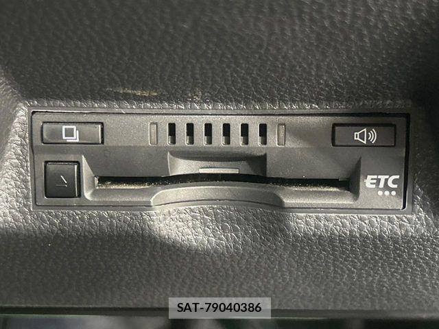 Toyota YARIS 2023-07 8338681-6
