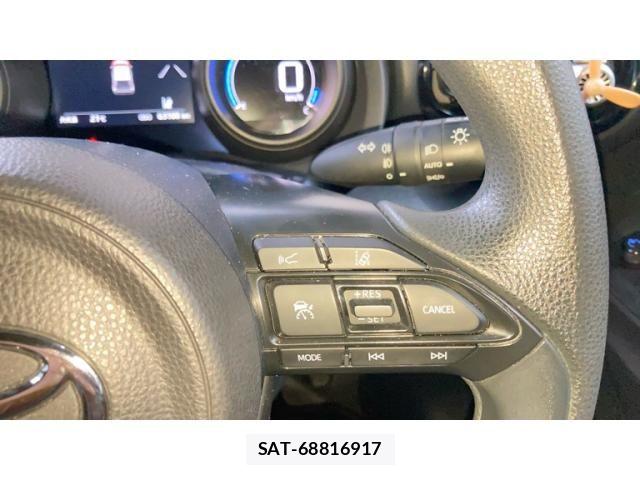 Toyota YARIS 2023-08 8338684-9