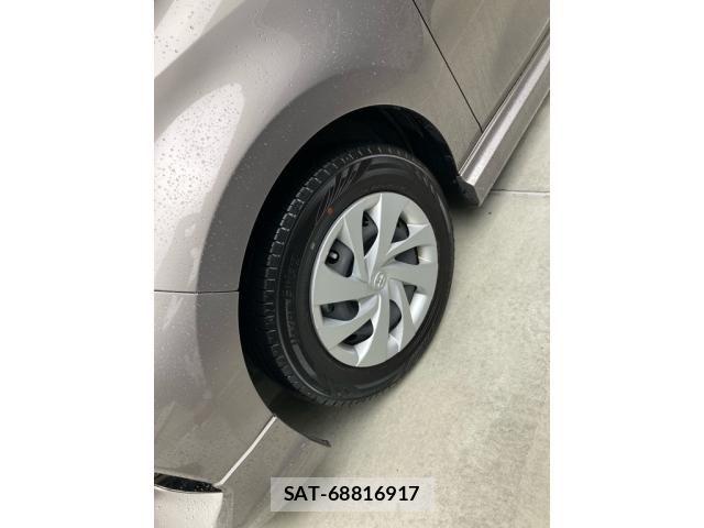 Toyota YARIS 2023-08 8338684-14