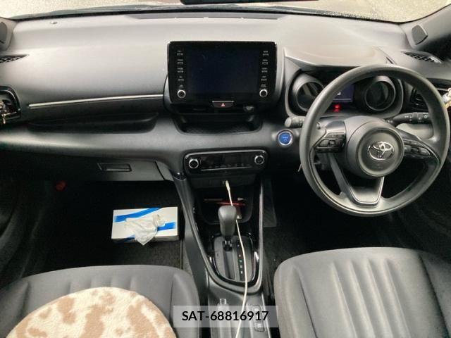 Toyota YARIS 2023-08 8338684-6