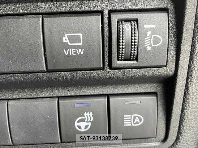Toyota YARIS 2023-07 8338678-15