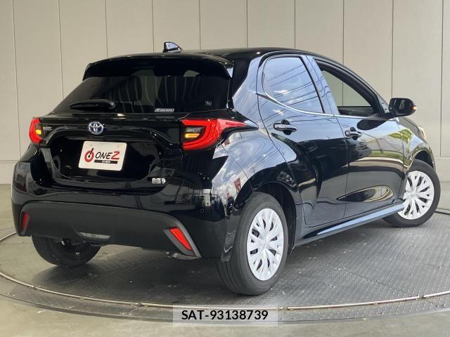 Toyota YARIS 2023-07 8338678-1