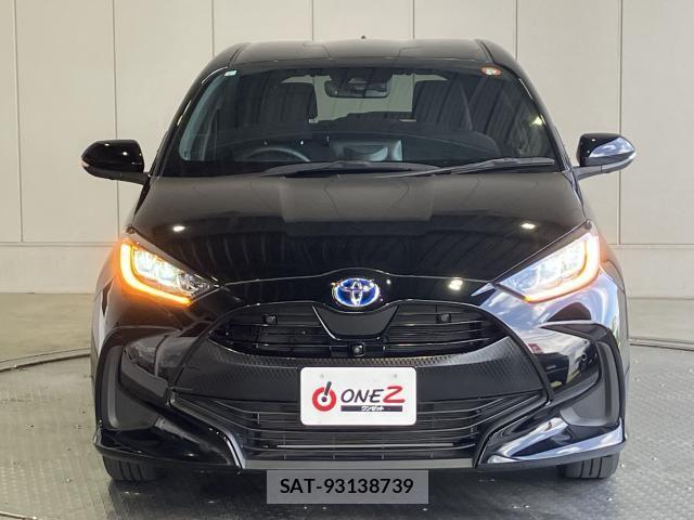Toyota YARIS 2023-07 8338678-25