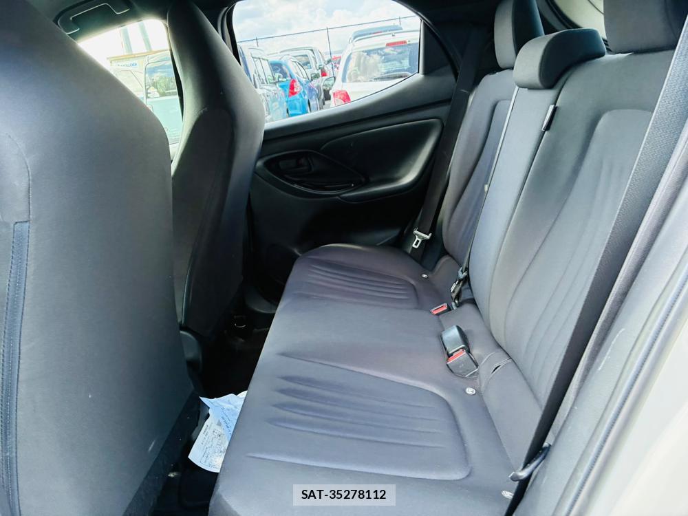 Toyota YARIS 2022-07 8329151-9