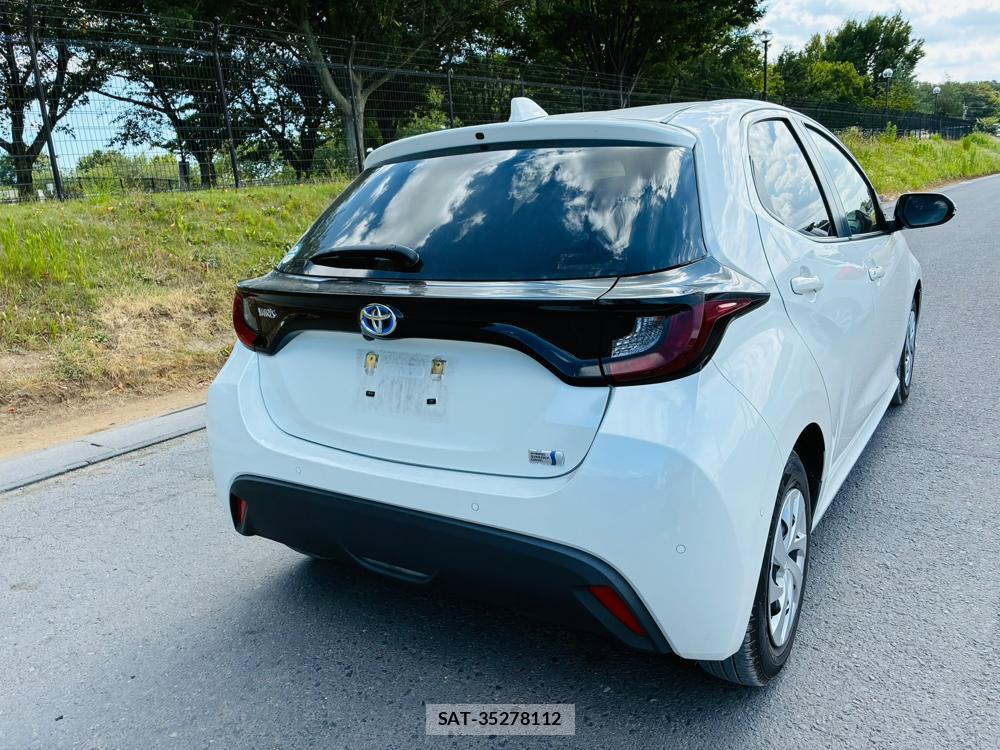 Toyota YARIS 2022-07 8329151-4