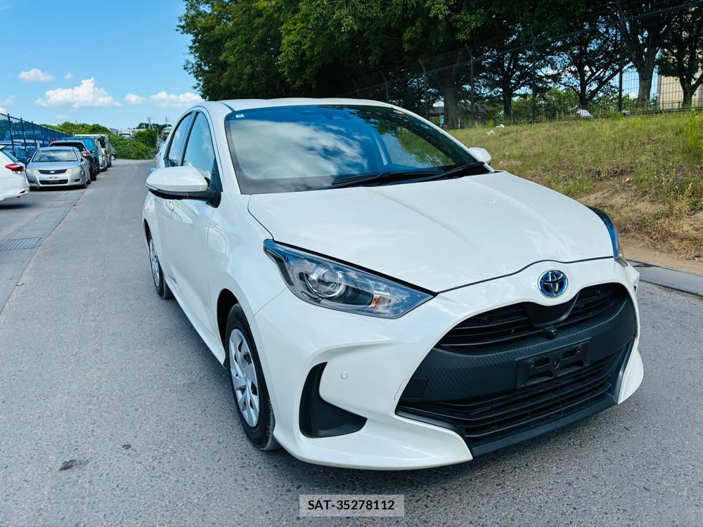 Toyota YARIS 2022-07 8329151-6