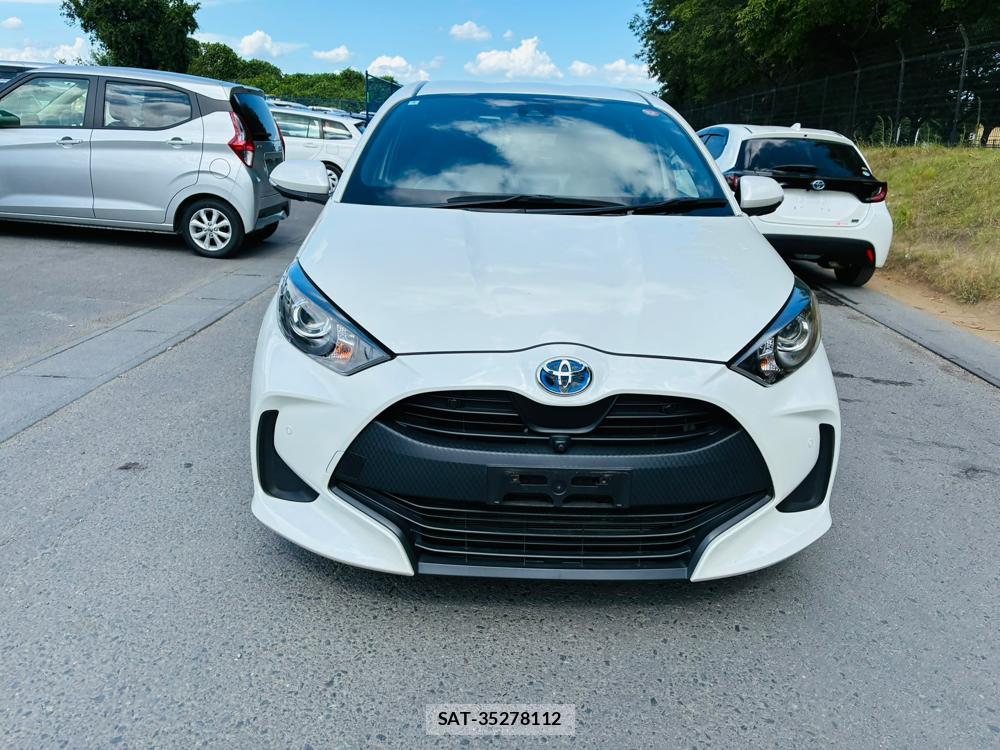 Toyota YARIS 2022-07 8329151-7