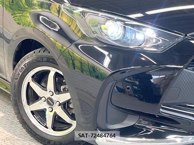 Toyota YARIS 2020-03 8355965-11