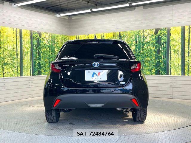 Toyota YARIS 2020-03 8355965-14
