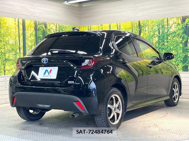 Toyota YARIS 2020-03 8355965-16