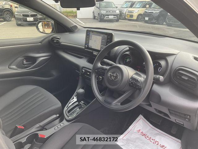 Toyota YARIS 2021-12 8370021-14