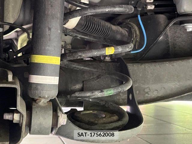 Toyota YARIS 2023-07 8370020-19