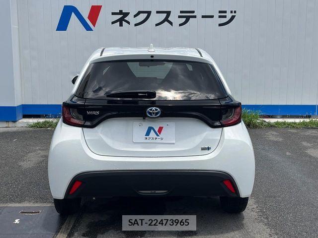 Toyota YARIS 2023-07 8370018-15