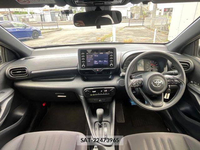 Toyota YARIS 2023-07 8370018-1