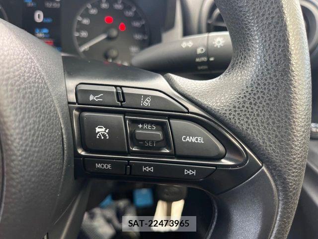 Toyota YARIS 2023-07 8370018-6