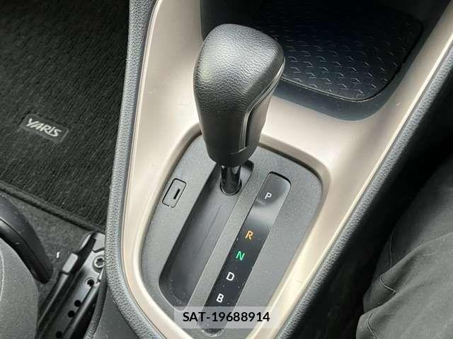Toyota YARIS 2020-04 8370017-9