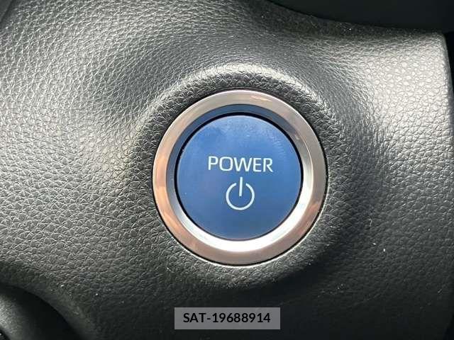 Toyota YARIS 2020-04 8370017-11