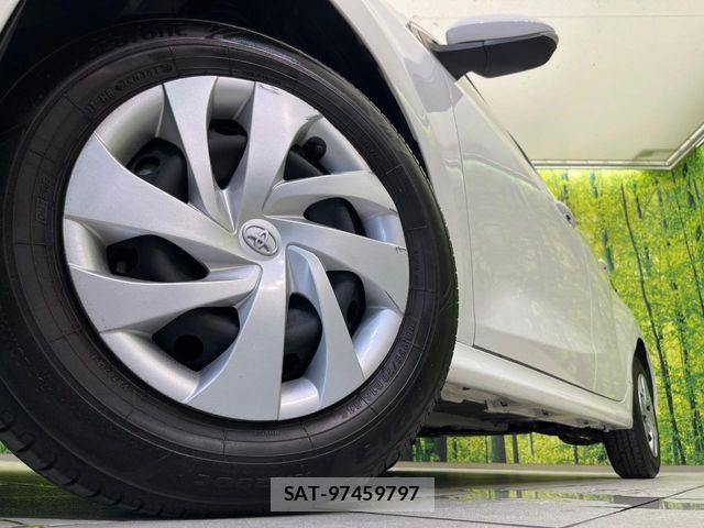 Toyota YARIS 2023-07 8372437-12