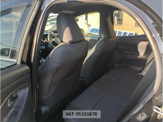Toyota YARIS 2023-10 8372436-12