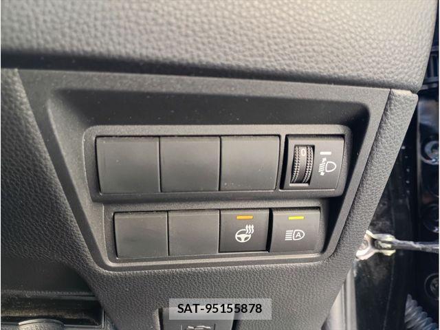 Toyota YARIS 2023-10 8372436-24