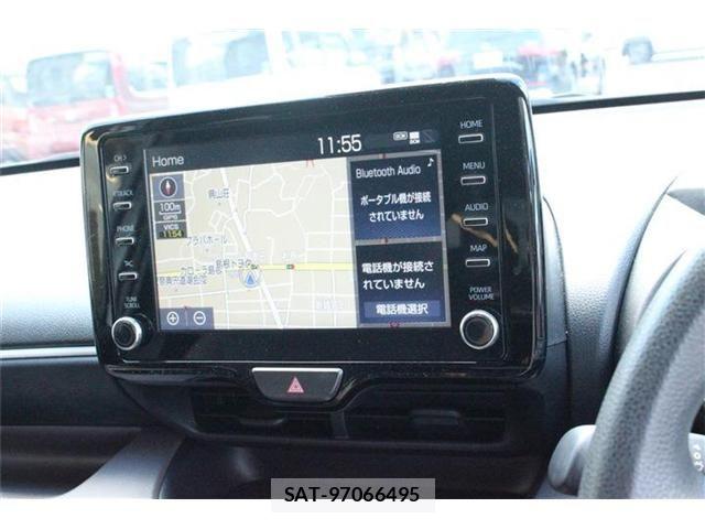 Toyota YARIS 2022-04 8372434-21