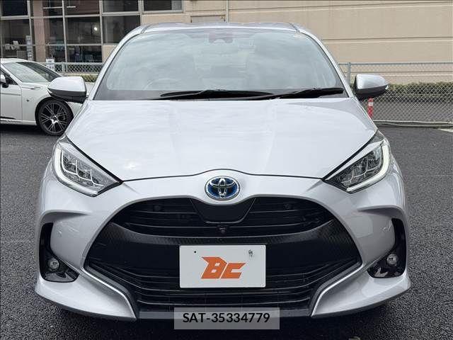 Toyota YARIS 2021-09 8416093-20