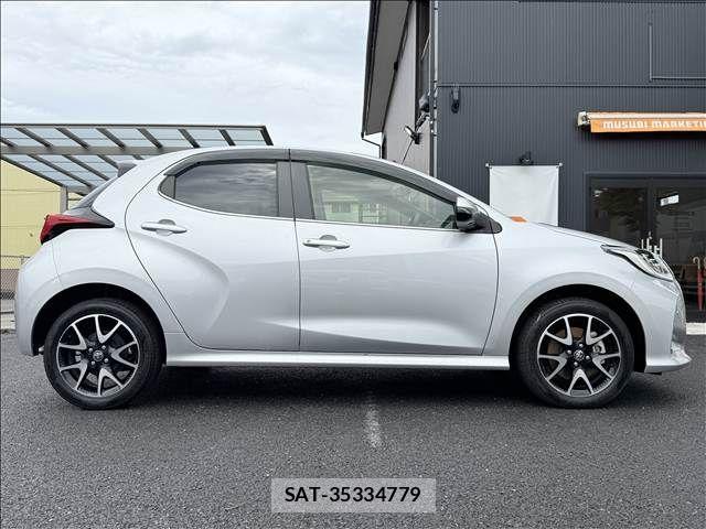 Toyota YARIS 2021-09 8416093-6