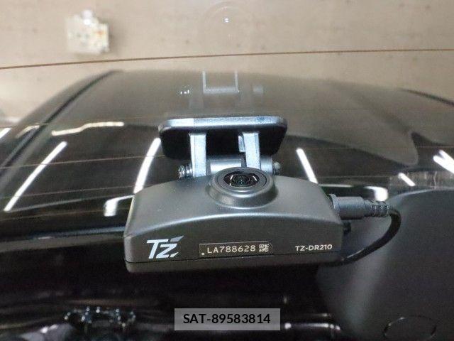 Toyota YARIS 2025-02 8416088-12